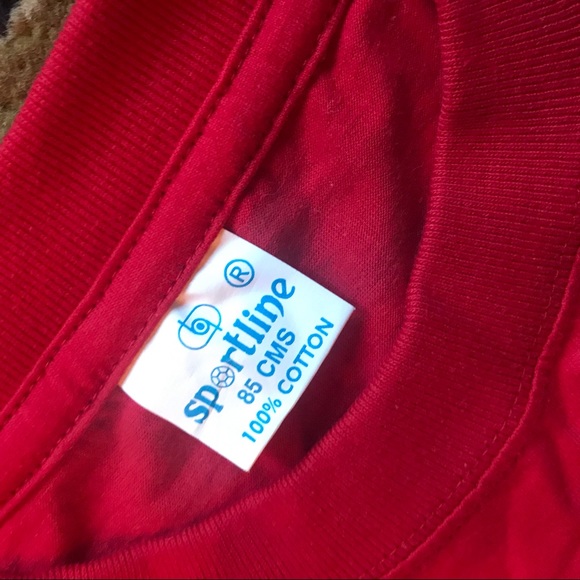 Red t-shirt - Picture 3 of 3